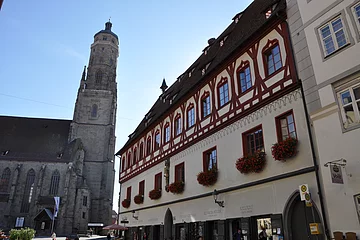 Turm der St. Georgskirche "Daniel" in Nödlingen