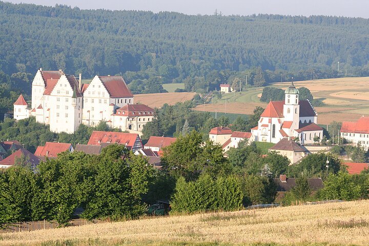 Scheer-Schloss2-Donau-Sehenswürdigkeit-StadtScheer