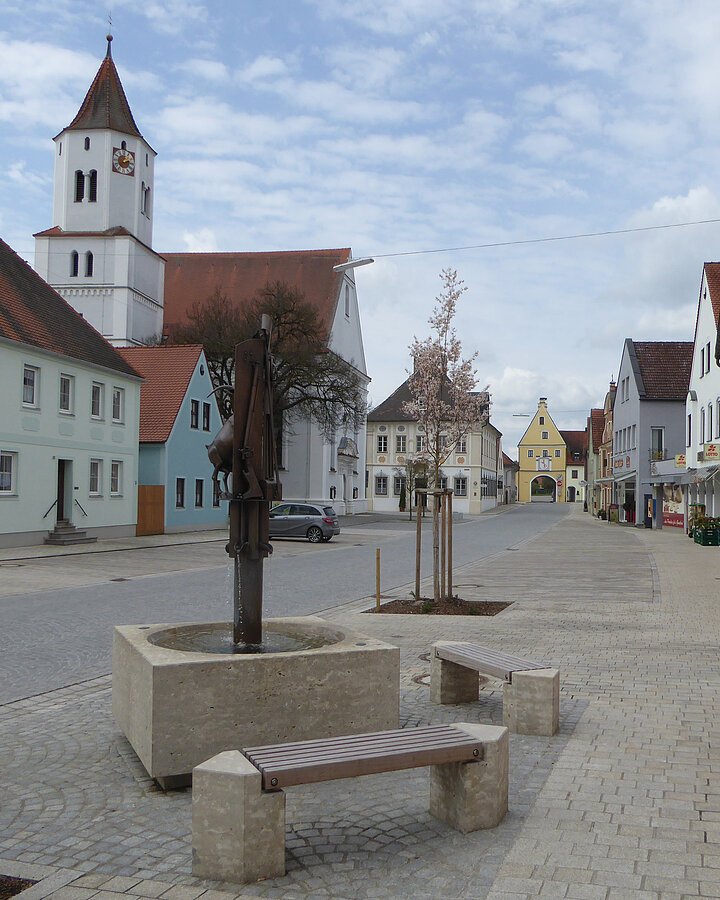 Rennertshofen-Marktstraße-Donau-Sehenswürdigkeit-MarktRennertshofen