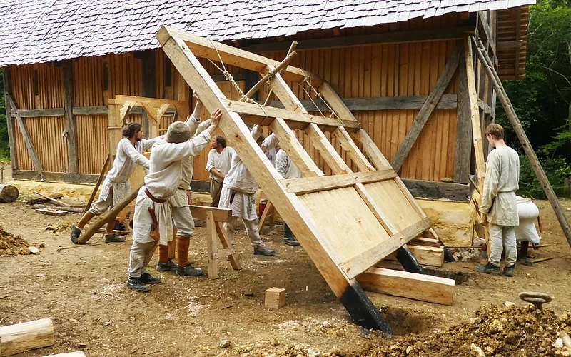 Meßkirch-Handwerker5-Donau-Personen-CampusGalli