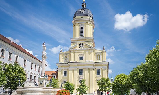 Am Karlsplatz