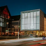 Kunsthalle Weishaupt bei Nacht