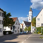 Stadtansicht mit Blick auf Martinskirche in Langenau.